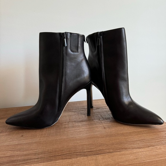 Sam Edelman - Women's Black Leather Wrenley Pointed Toe Ankle Bootie size 9.5 - Picture 7 of 13
